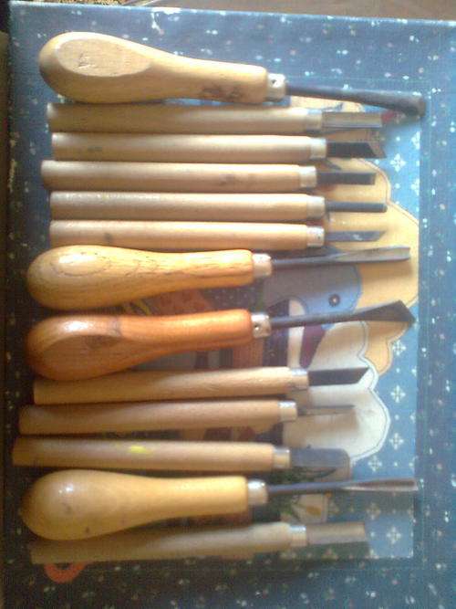 WOOD CARVING SET , FOR WOOD CRAFTS 13 PIECE CRAZY R1
